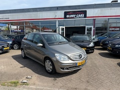 Mercedes-Benz B-klasse - 200 AUTOMAAT-PDC-TREKHAAK-NIEUWE APK