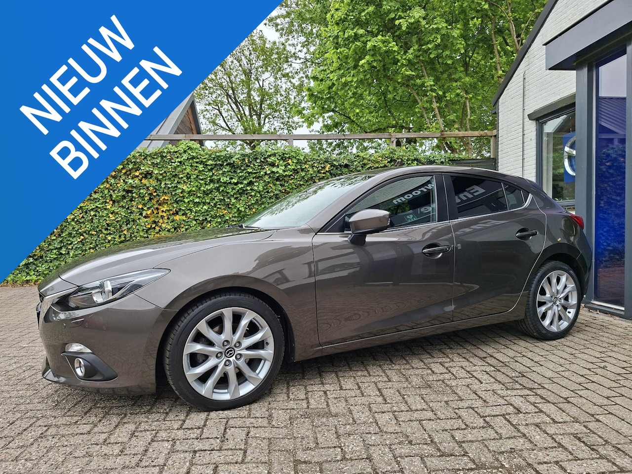 Mazda 3 - 2.0 GT-M Leer, HUD, cruise,18"LMV - AutoWereld.nl