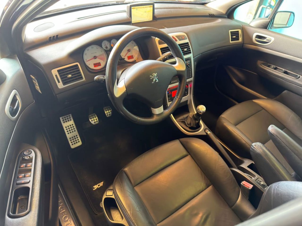 Peugeot 307 SW - 2.0-16V XSi 2.0-16V XSi - AutoWereld.nl