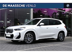 BMW X1 - xDrive25e M Sport Automaat / Sportstoelen / Comfort Access / Achteruitrijcamera / Adaptiev