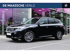 BMW X1 - xDrive25e M Sport Automaat / Sportstoelen / Comfort Access / Achteruitrijcamera / Adaptiev