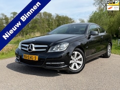 Mercedes-Benz C-klasse Coupé - 180 / Automaat / NL Auto / NAP / Climate Control / Navigatie /