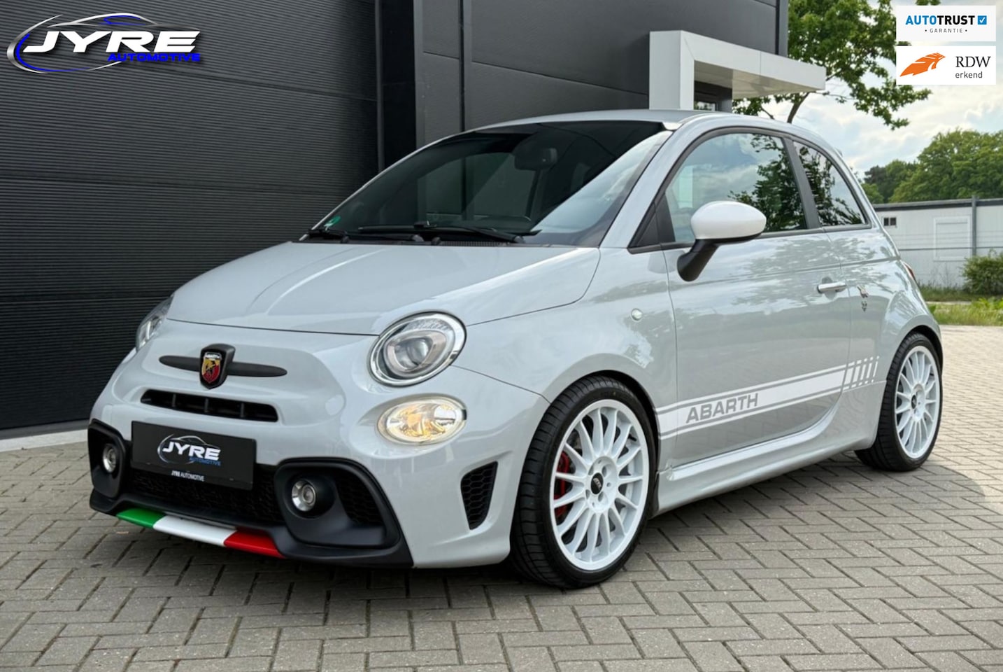 Abarth 595 - 1.4 T-Jet, verlaagd, automaat - AutoWereld.nl