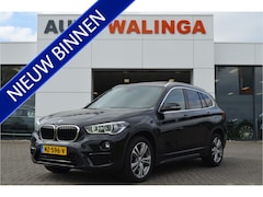 BMW X1 - xDrive20i High Executive | Panoramadak | Afn. Trekhaak 2000kg | Leer | Head Up |