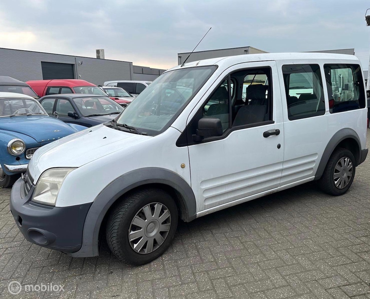 Ford Transit Connect - 1.8 TDCi AIRCO 5 ZITPL MOTOR DEFEKT - AutoWereld.nl