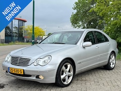 Mercedes-Benz C-klasse - 200 Elegance Autom./Cruise/PDC