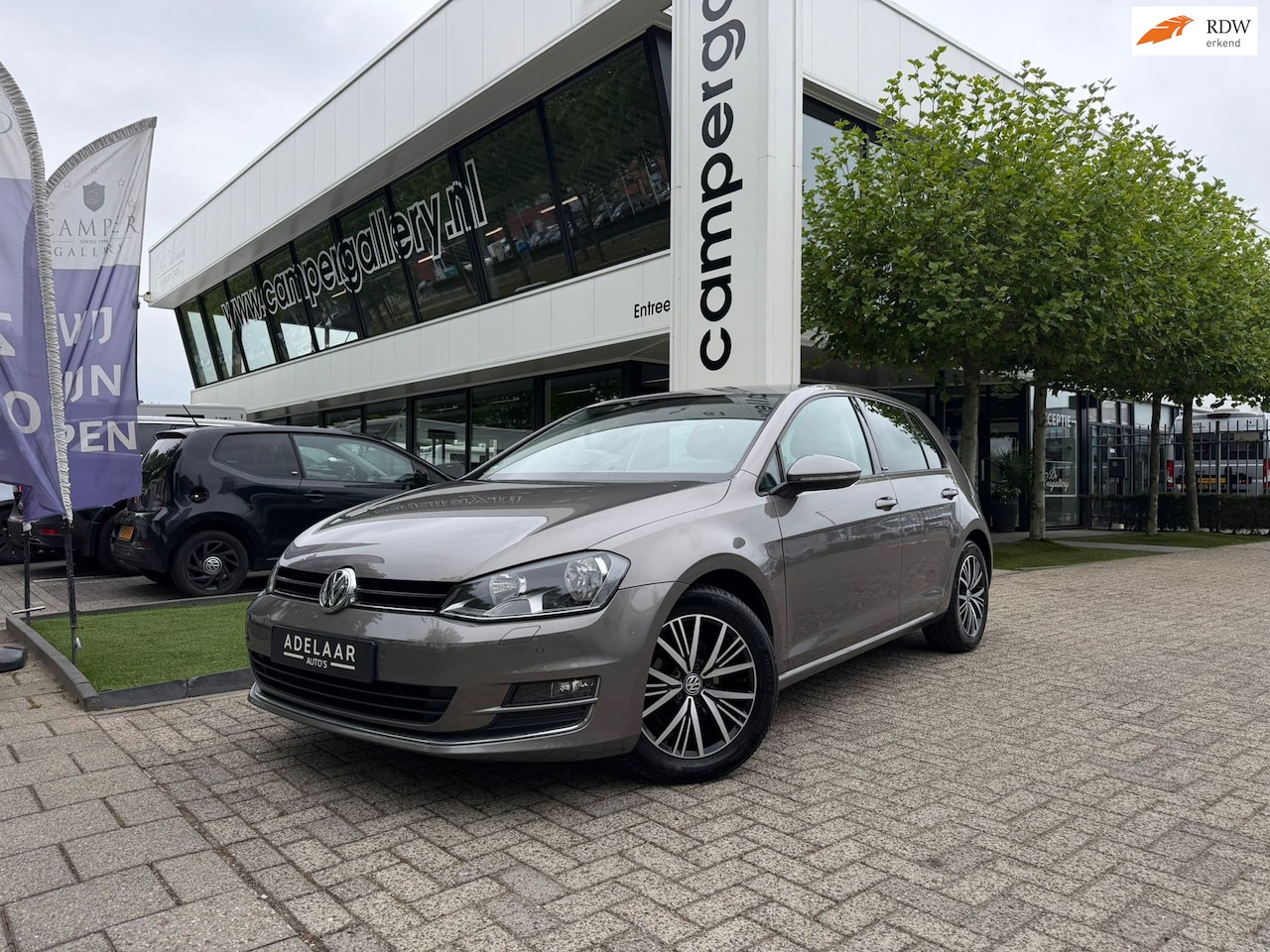Volkswagen Golf - 1.2 TSI Allstar l NAVIGATIE l PDC l CRUISE CONTROL l STOELVERWARMING - AutoWereld.nl