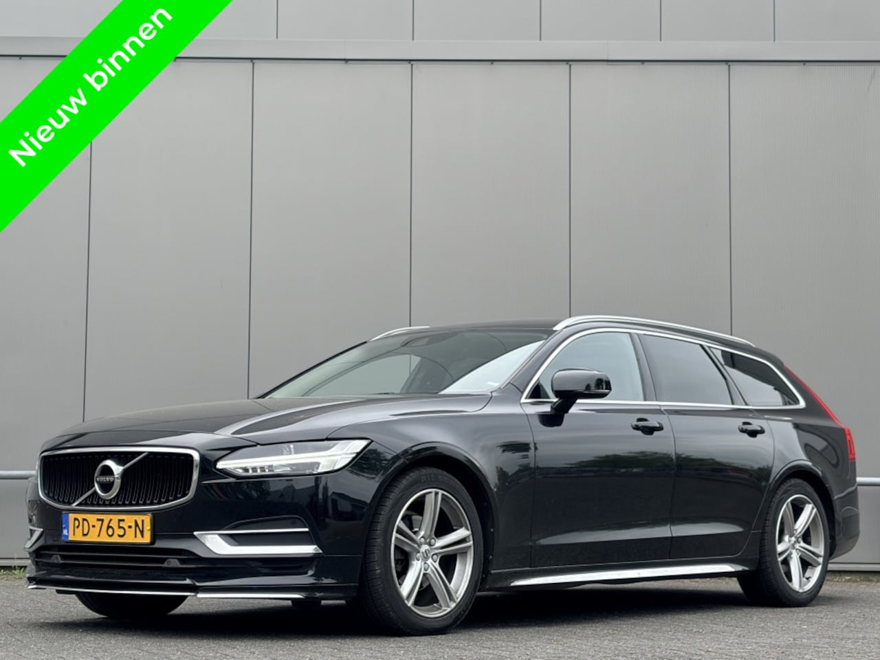 Volvo V90 - 2.0 D3 momentum - automaat - nap - navi - airco - leder - AutoWereld.nl