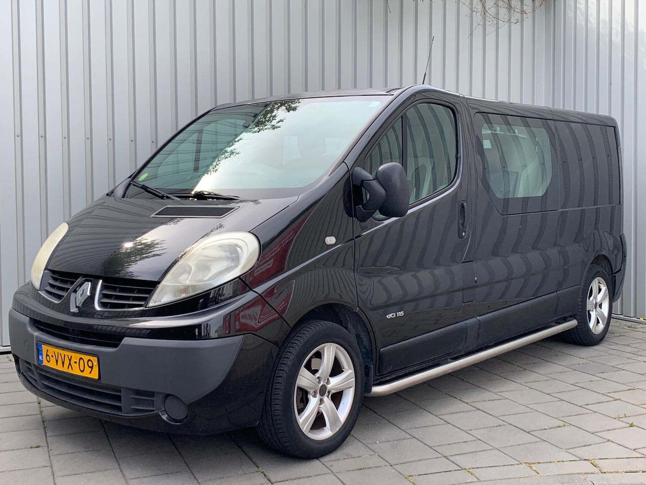 Renault Trafic - 2.0 dCi T29 L2H1 Eco|Navigatie|Dubbel Cabine|Airco| - AutoWereld.nl