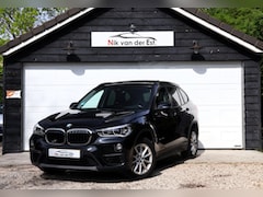 BMW X1 - SDrive20i - High Executive-Pano-HUD-Stoelverwarming-Camera