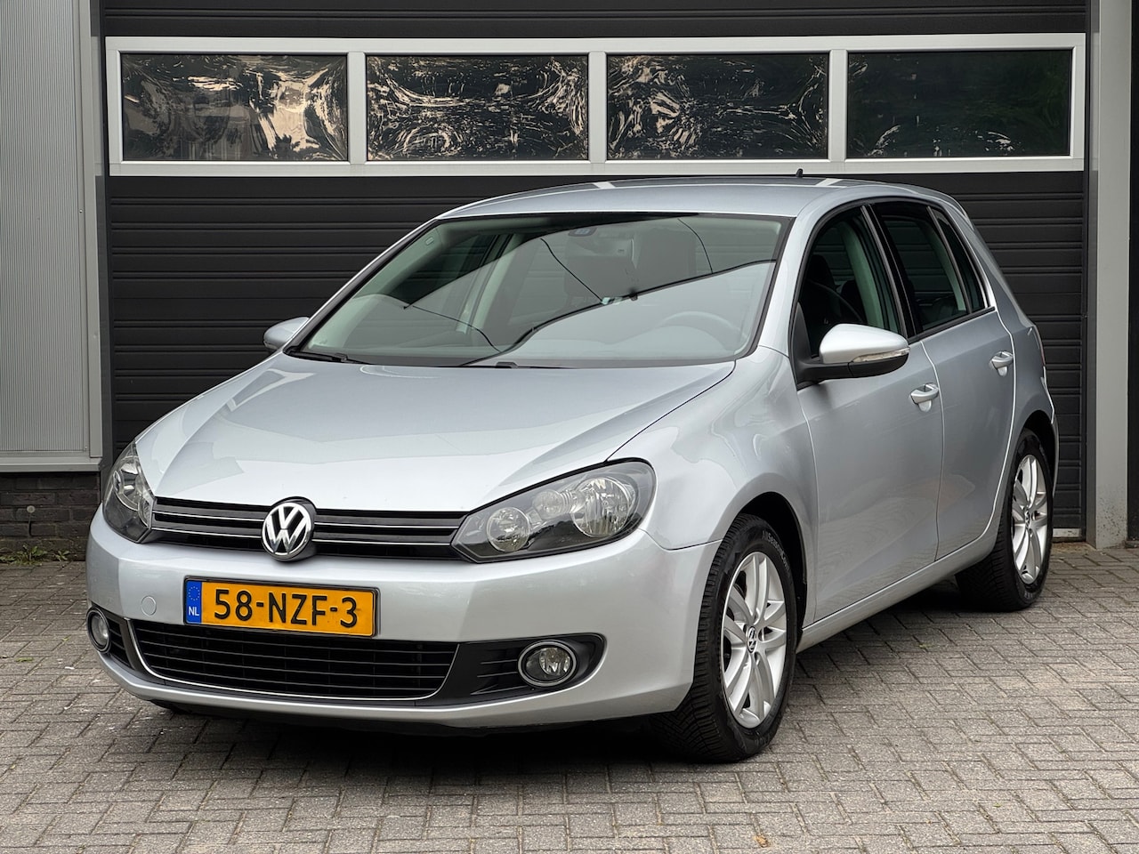 Volkswagen Golf - 1.4 TSI DSG Highline Climate, Cruise, NAP - AutoWereld.nl