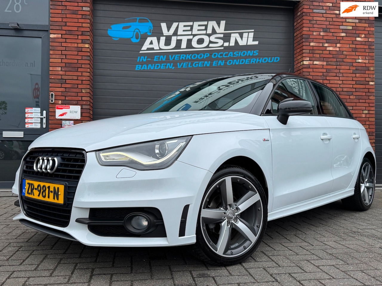 Audi A1 Sportback - 1.2 TFSI Ambition Pro Line Business 1.2 TFSI Ambition Pro Line Business S-Line - AutoWereld.nl