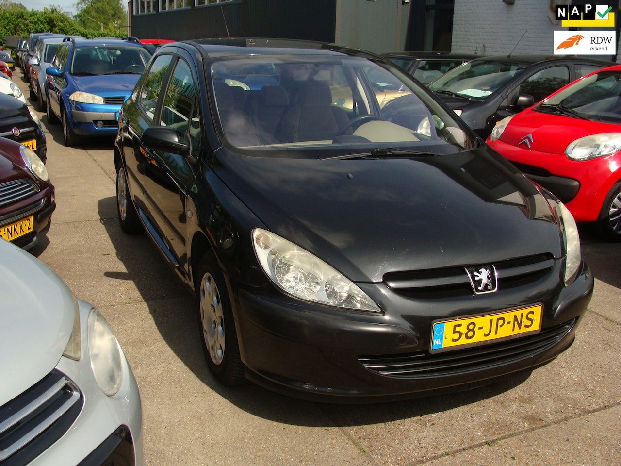 Peugeot 307 - 1.6-16V XT st bekr 5 drs airco elek pak nap apk - AutoWereld.nl