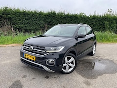 Volkswagen T-Cross - 1.0 TSI Style SPORT CARPLAY LED 1/2 LEER