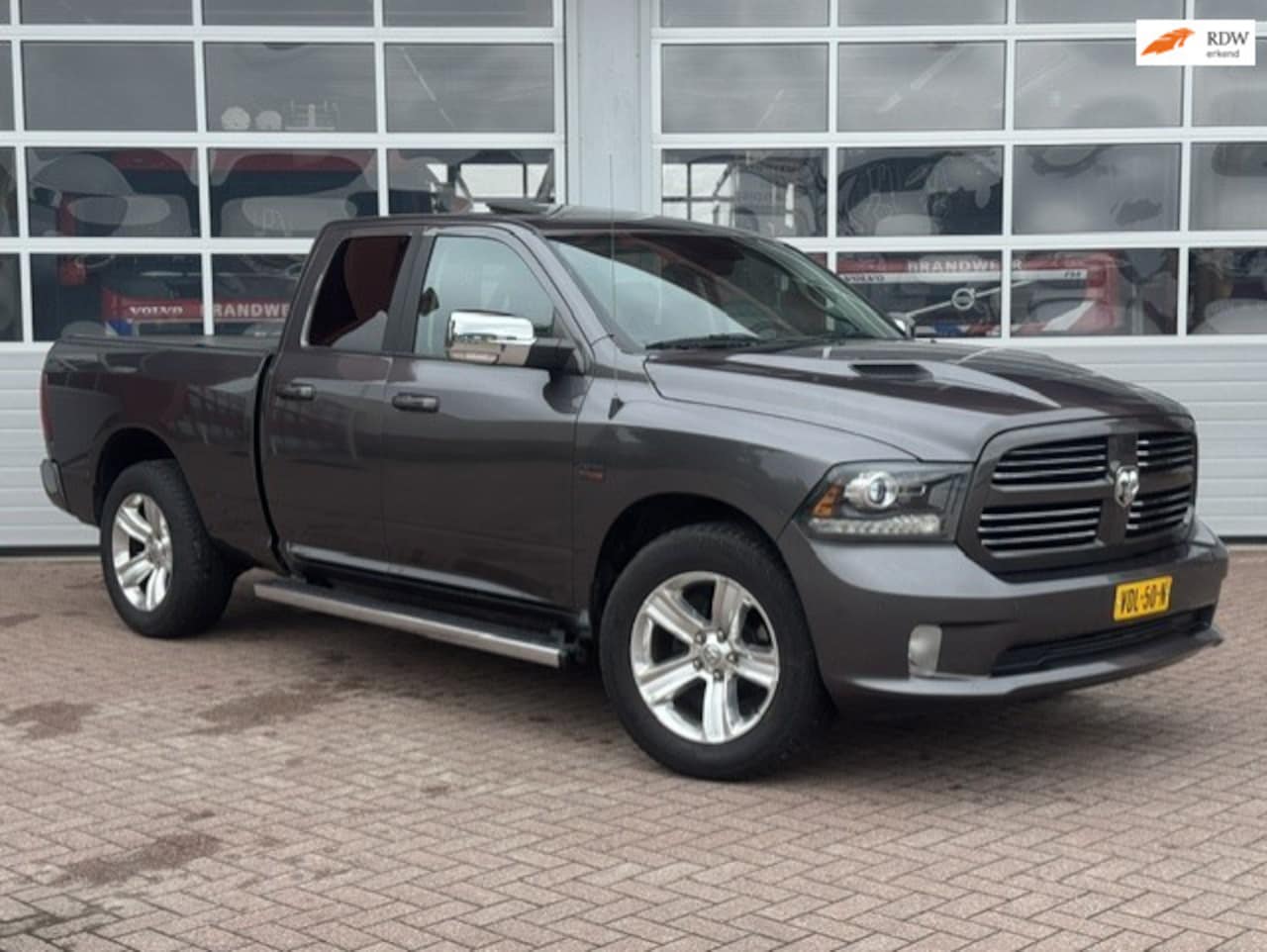Dodge Ram 1500 - 5.7 V8 4x4 Crew Cab 5'7 Rebel - Schuifdak- G3 - AutoWereld.nl