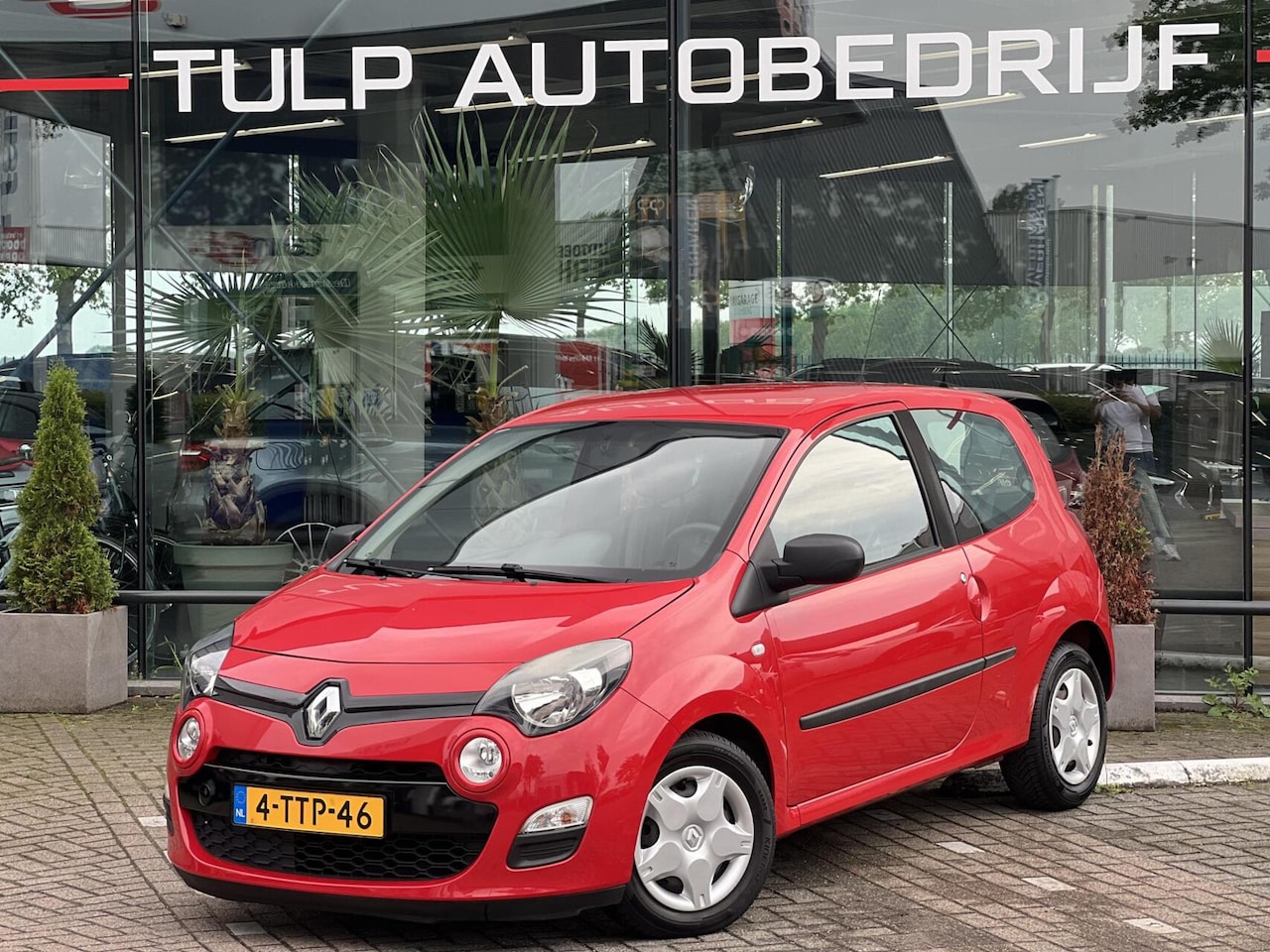 Renault Twingo - 1.2 16V Parisienne 2014 Airco Nette auto - AutoWereld.nl