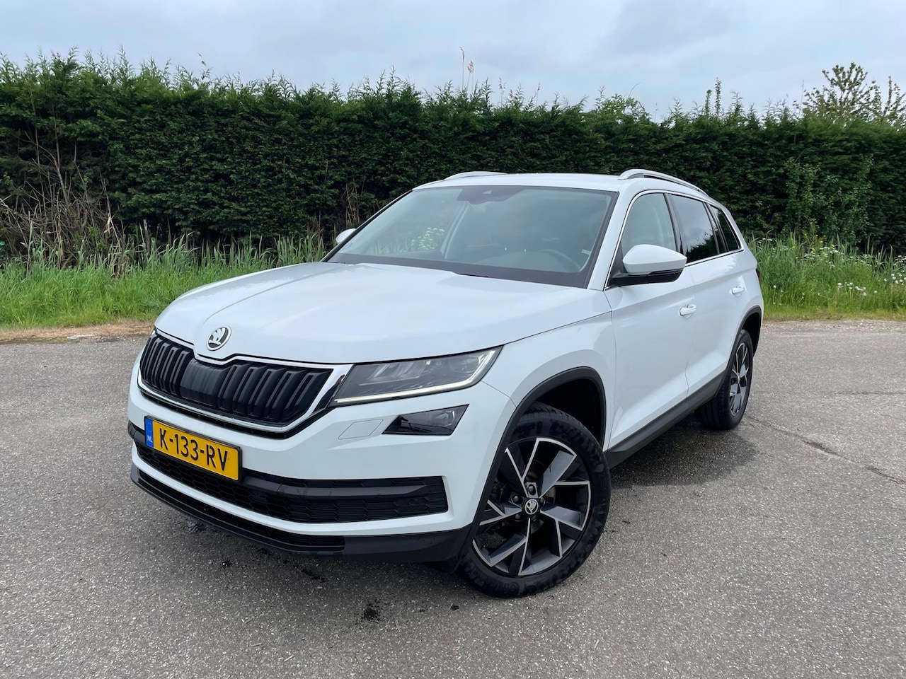Skoda Kodiaq - 1.5 TSI Sportline NAVI ECC LED STOELVERWARMING - AutoWereld.nl