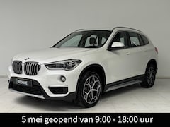 BMW X1 - sDrive20i High Executive | Panoramadak | Trekhaak | Leder | Achteruitrijcamera |