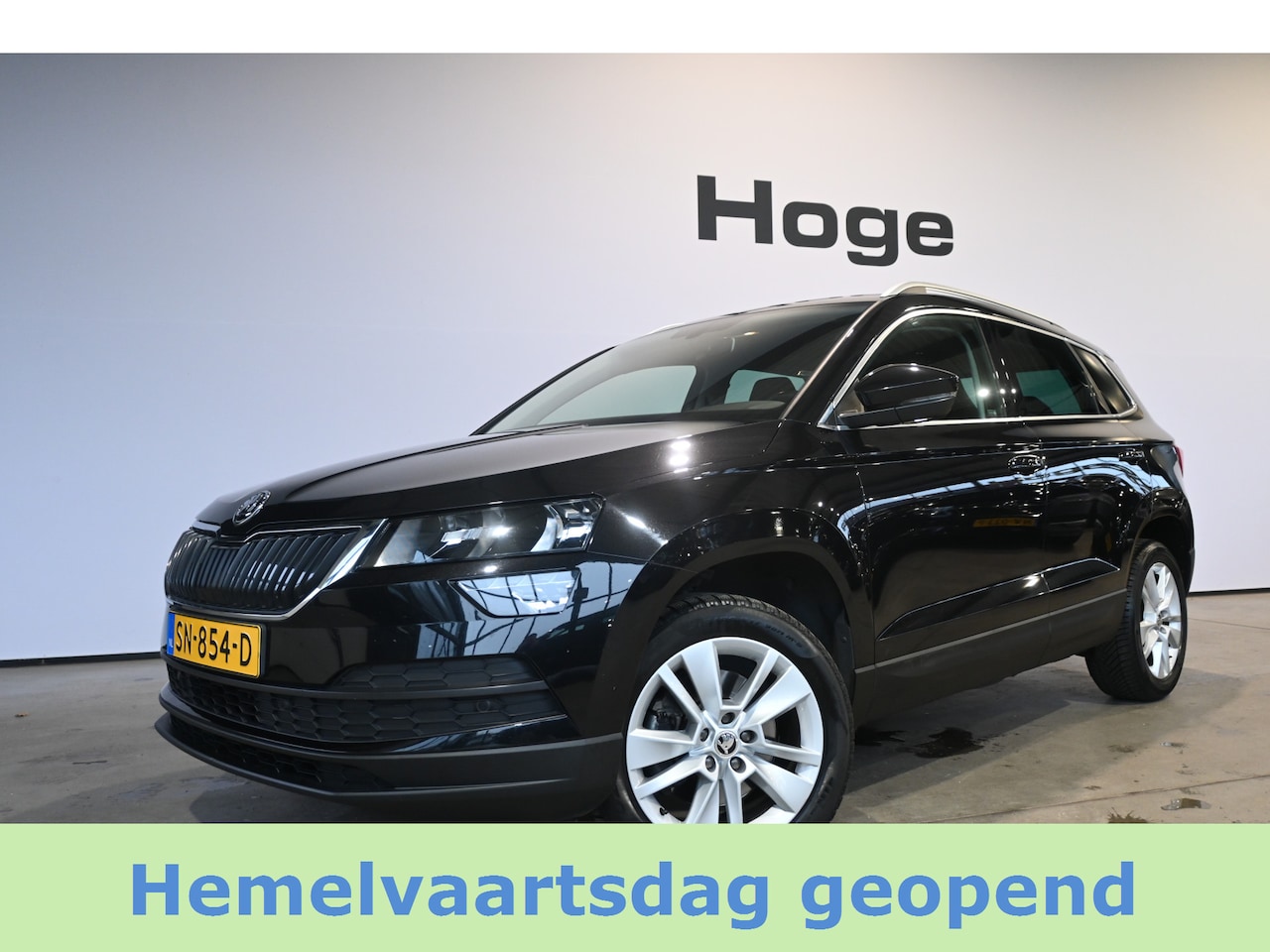 Skoda Karoq - 1.0 TSI Ambition Business Clima Navigatie Cruise Control Rijklaarprijs Inruil Mogelijk! - AutoWereld.nl