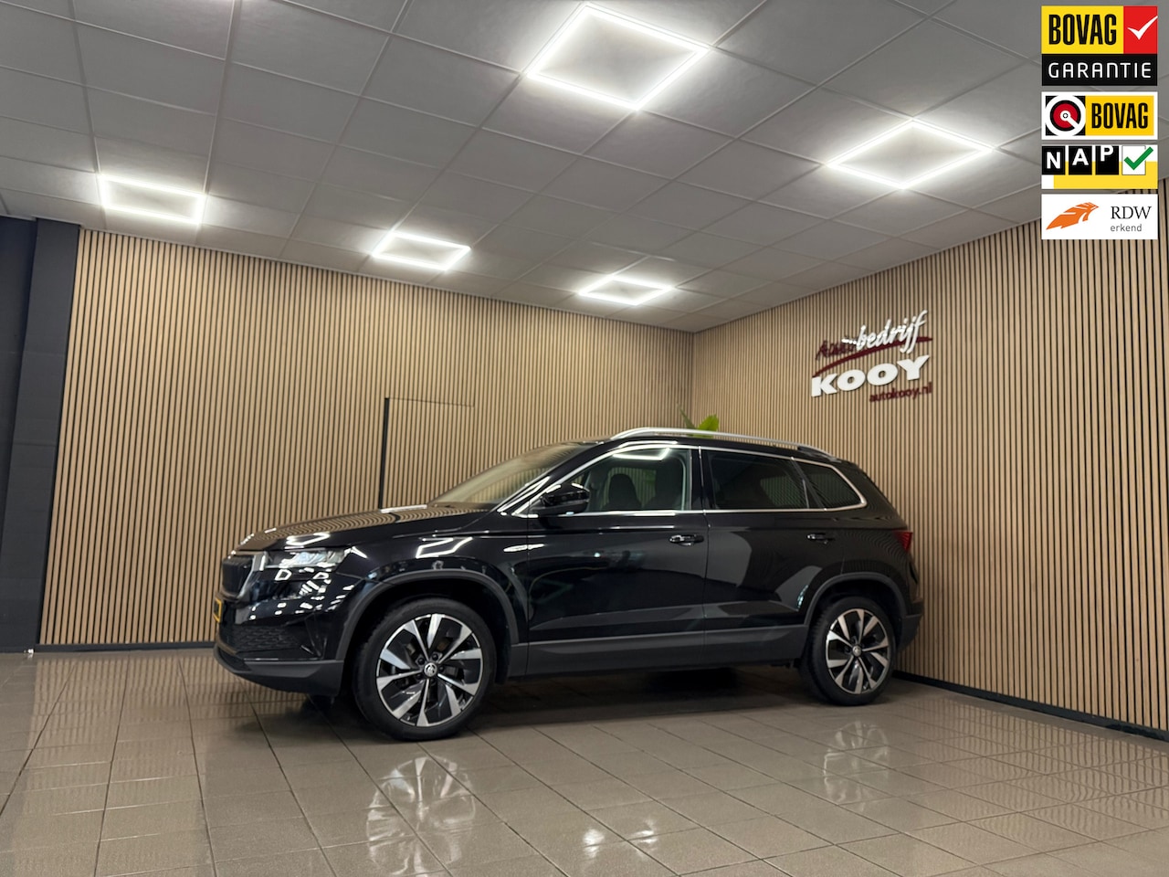 Skoda Karoq - 1.5 TSI ACT Business Edition * Automaat / Carplay / Virtual cockpit / Camera / NL Auto * - AutoWereld.nl