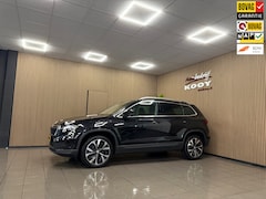 Skoda Karoq - 1.5 TSI ACT Business Edition * Automaat / Carplay / Virtual cockpit / Camera / NL Auto