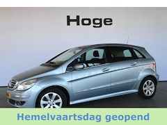 Mercedes-Benz B-klasse - 170 Automaat Clima Cruise control Panoramadak Trekhaak Goed Onderhouden Inruil Mogelijk