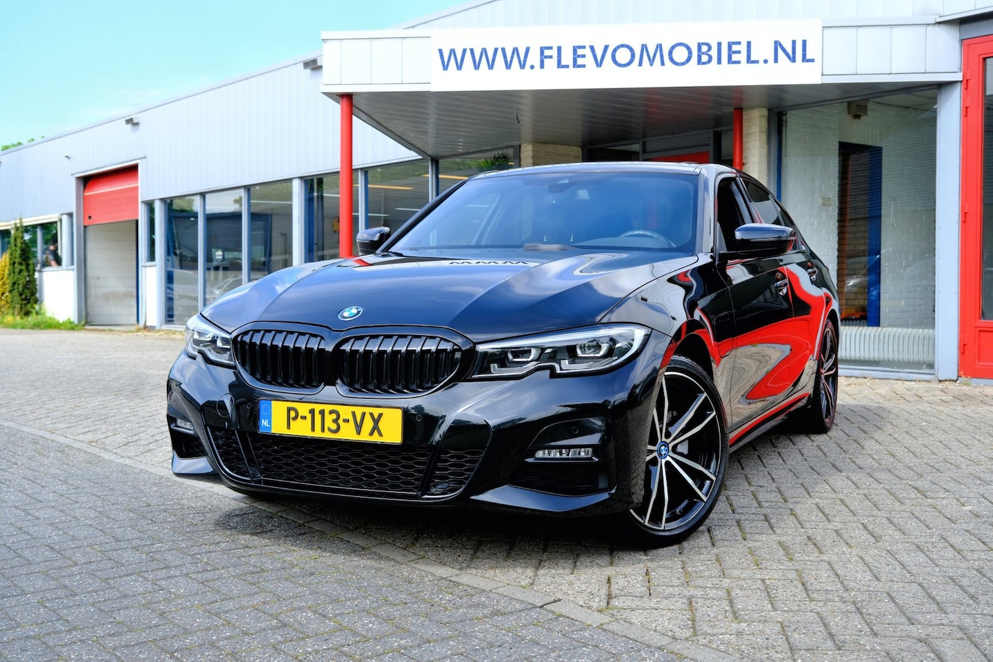 BMW 3-serie - 320e M Sport Aut. Pano|Leder|Sportstoelen|LMV - AutoWereld.nl