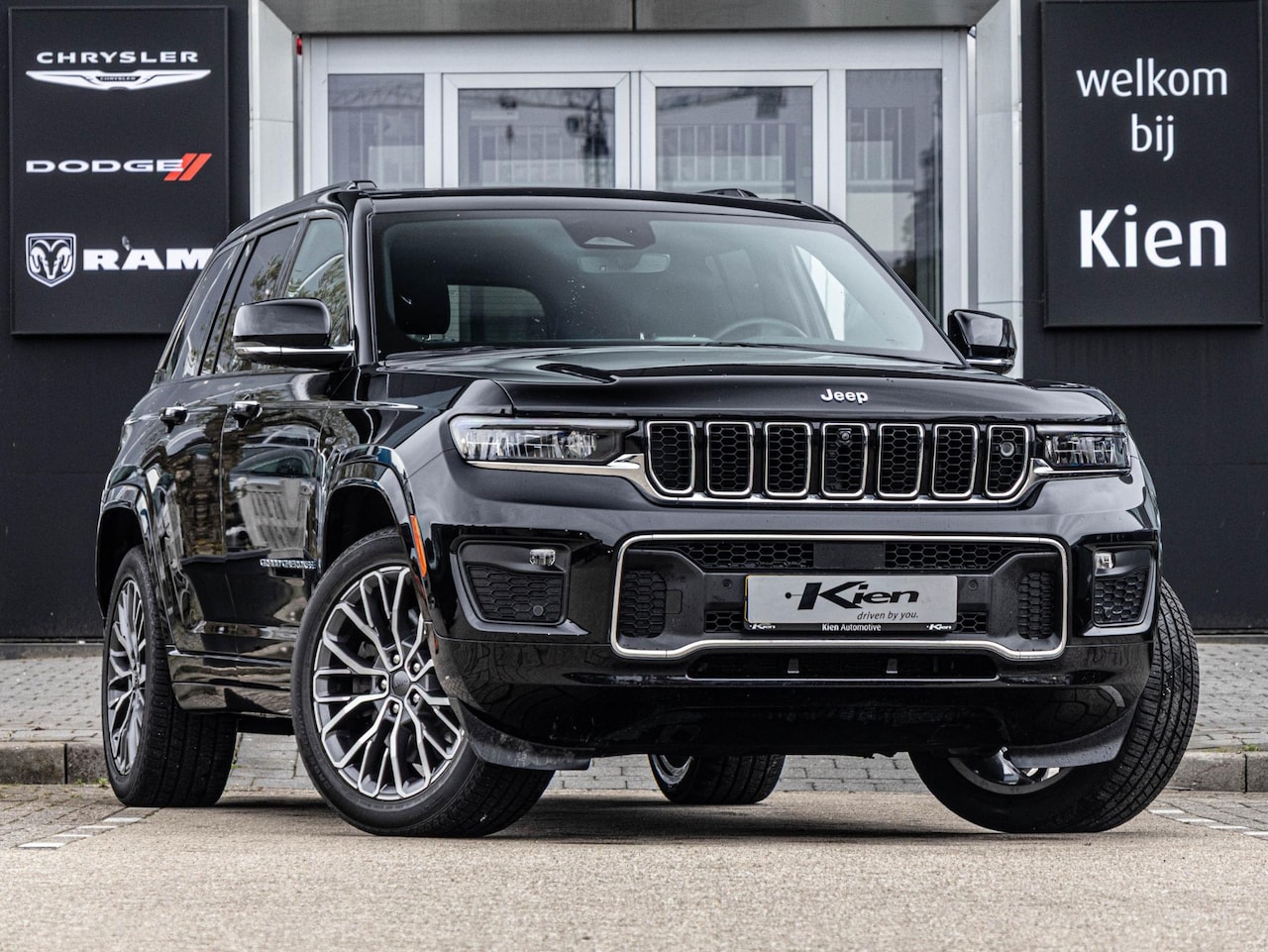 Jeep Grand Cherokee - 2.0 Executive 4xe | Luchtvering | Pano-dak | Passenger screen | McIntosh Audio - AutoWereld.nl