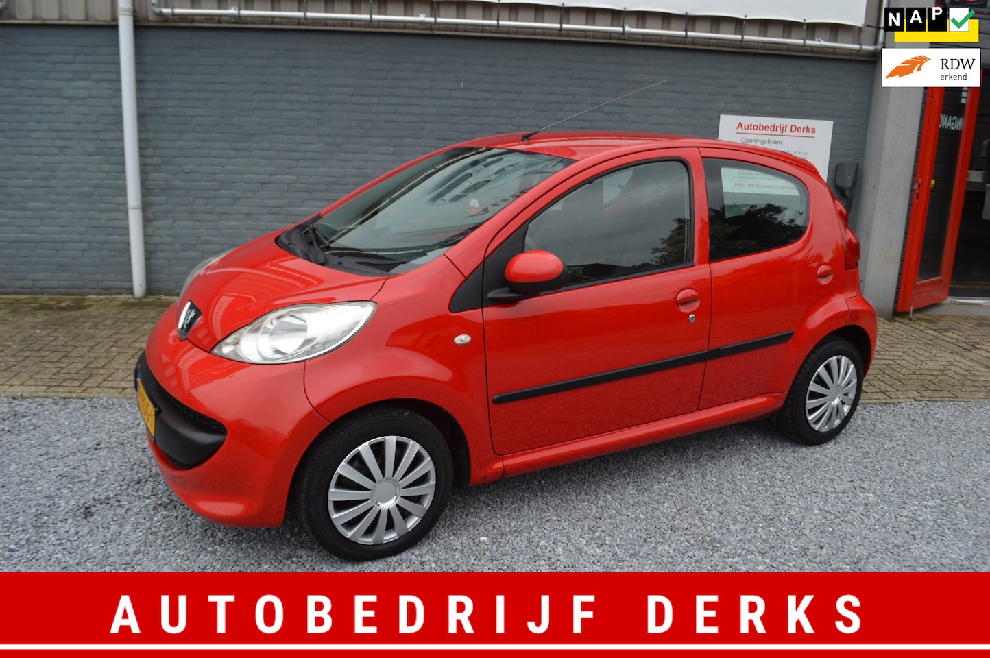 Peugeot 107 - 1.0-12V XS Airco 5Drs Stuurbekrachtiging Jaar Garantie - AutoWereld.nl