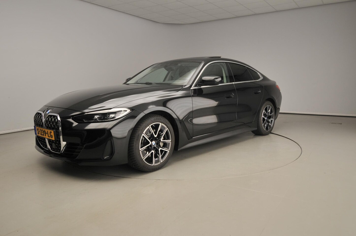 BMW 4-serie Gran Coupé - 430i | LED | Leder | Navigatie | Schuifdak | Sportstoelen | Stoelverwarming | DAB | Hifi s - AutoWereld.nl