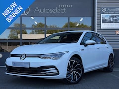 Volkswagen Golf - 1.5 eTSI Style DSG LED Navi