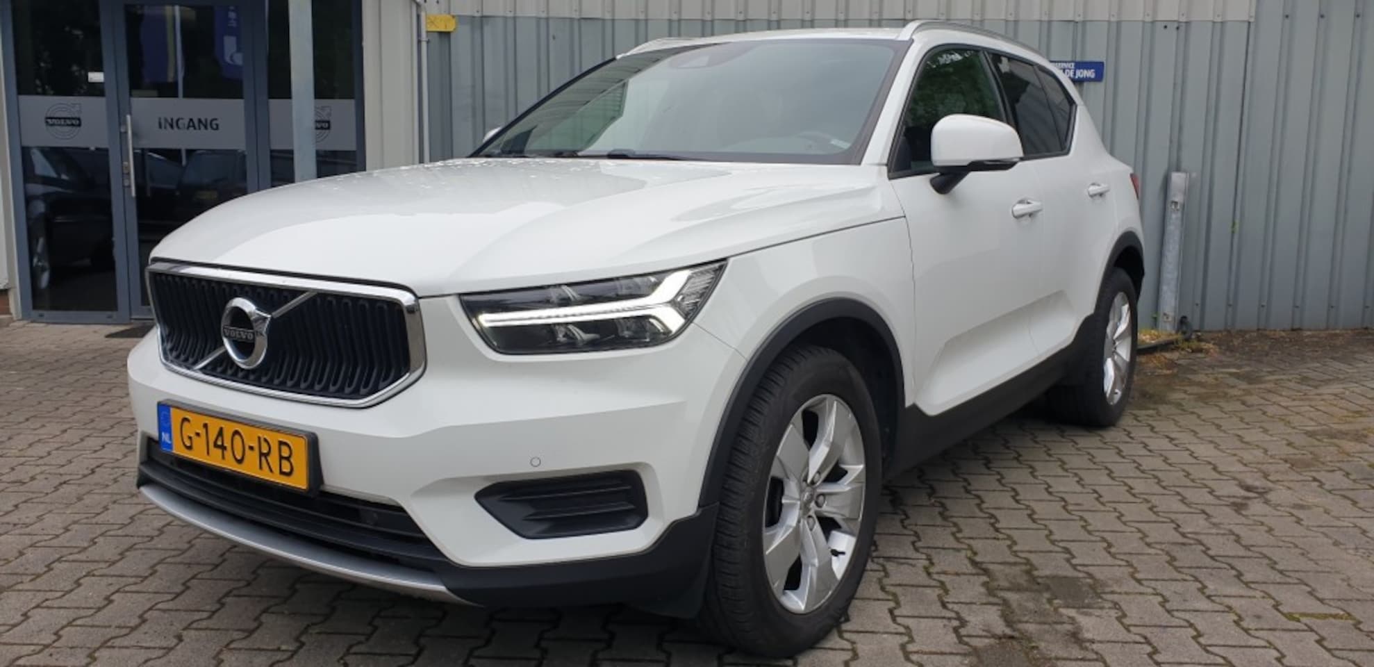 Volvo XC40 - 1.5 T3 MOMENTUM PRO  Panorama dak - AutoWereld.nl
