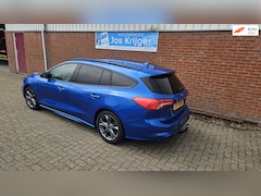 Ford Focus Wagon - 1.0 EcoBoost Titanium Business