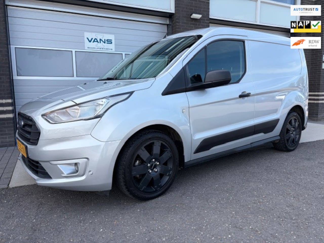 Ford Transit Connect - 1.5 EcoBlue L1 Trend met LM velgen - AutoWereld.nl