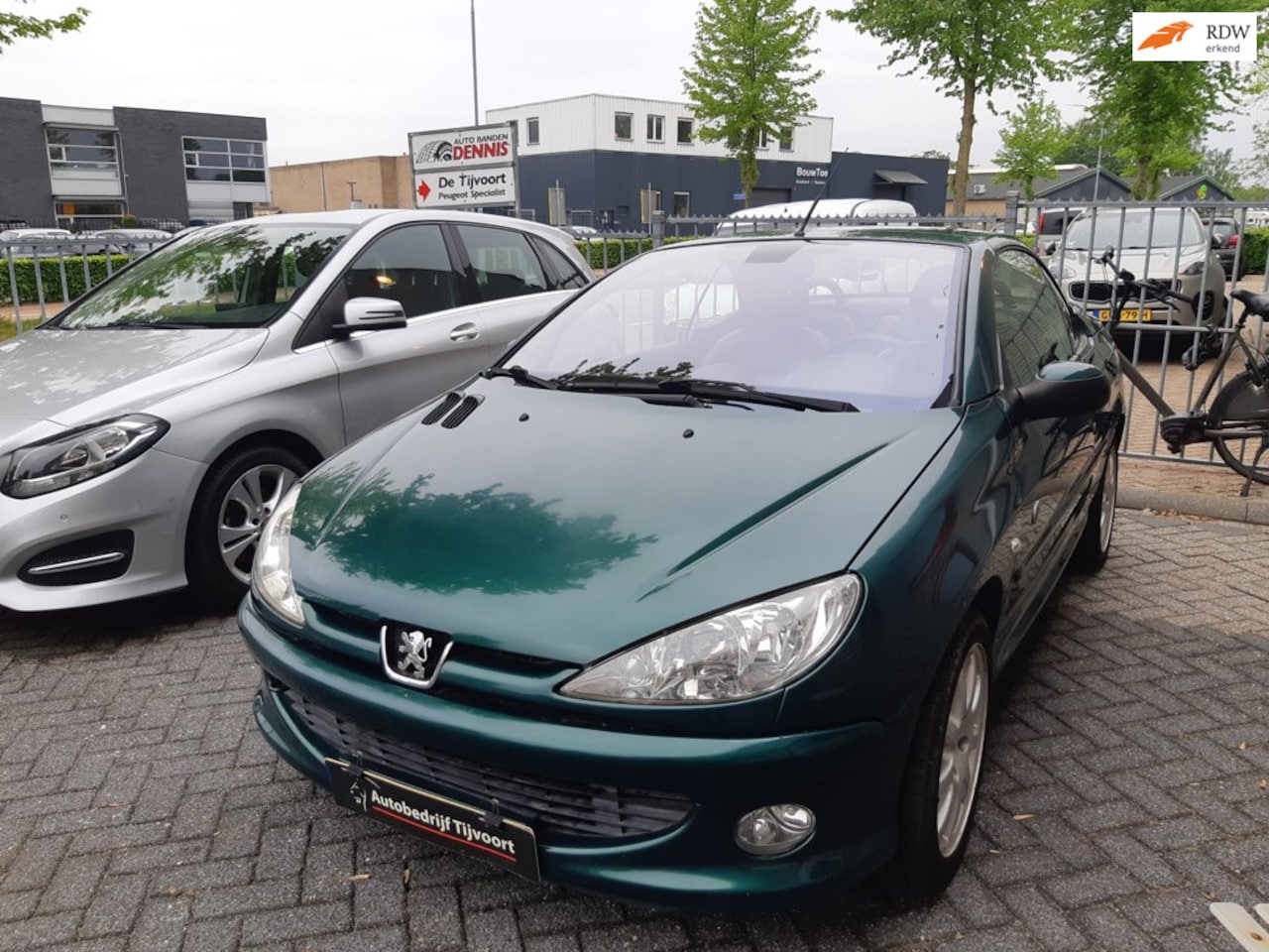 Peugeot 206 CC - 1.6-16V Roland Garros bouwjaar: 2002 nieuwe APK - AutoWereld.nl