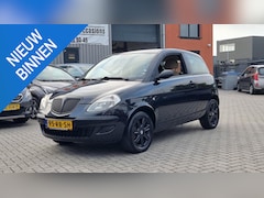Lancia Y(psilon) - Ypsilon 1.2 Edizione Nero Airco, sportvelgen, NAP