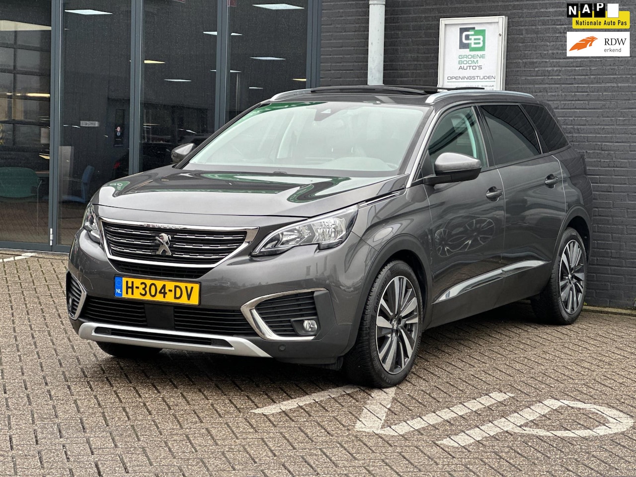 Peugeot 5008 - 1.2 PureTech Allure Avantage/7-PERS/PANO-DAK/CAMERA/NAVI/NL-AUTO NAP!! - AutoWereld.nl