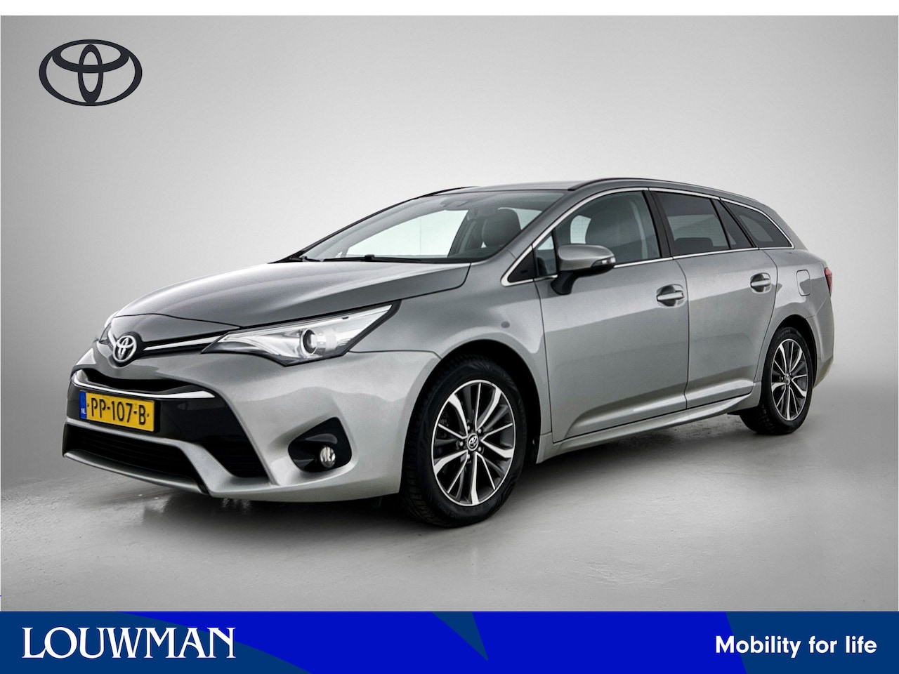 Toyota Avensis Touring Sports - 1.8 VVT-i Lease Pro | Panoramadak | Leder | - AutoWereld.nl