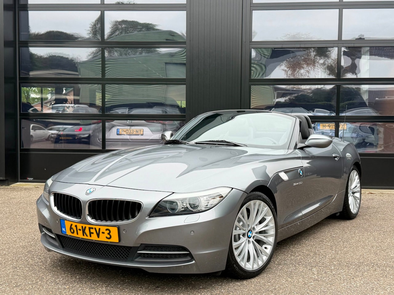 BMW Z4 Roadster - SDrive30i Spacegrau Handbak 258PK - AutoWereld.nl