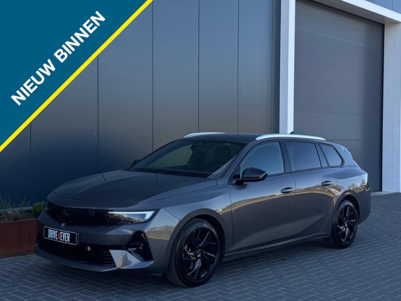 Opel Astra Sports Tourer - 1.2 Turbo GS NAVI ACC ECC 360 CAMERA LEDER LED SPORTVELGEN - AutoWereld.nl