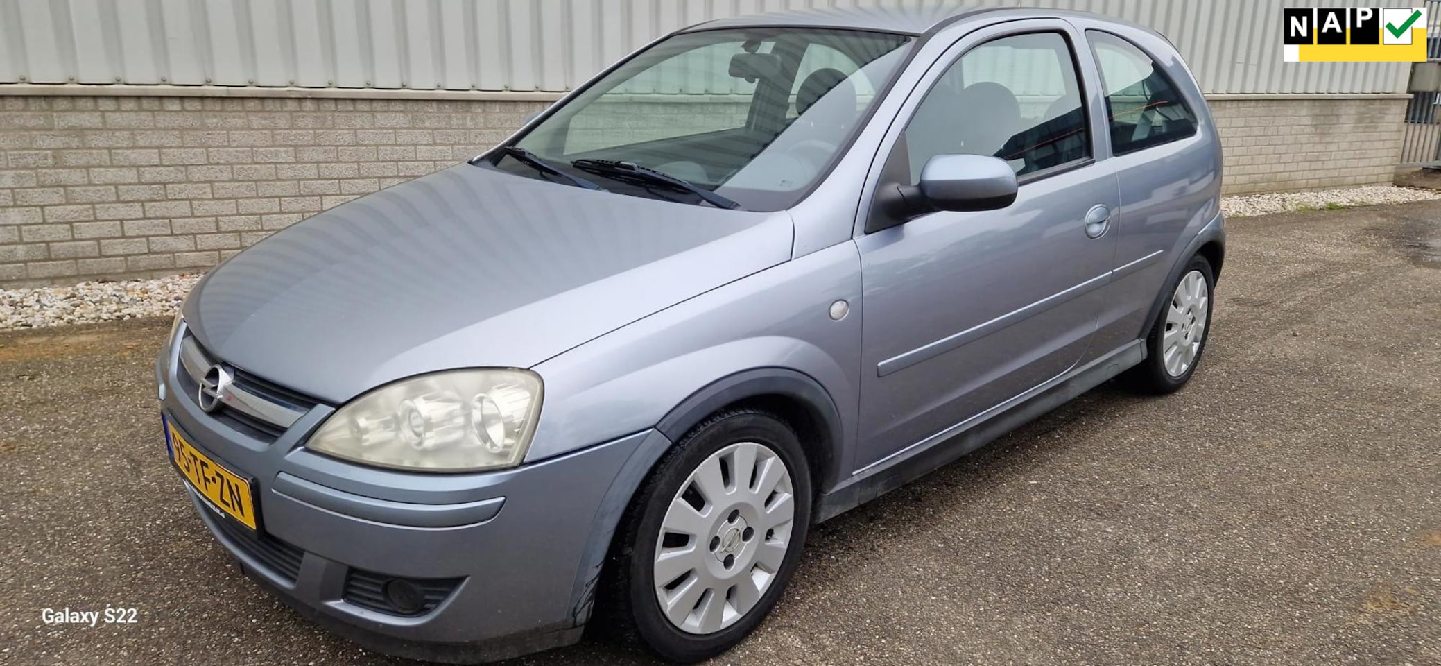 Opel Corsa - 1.0-12V Silverline 1.0-12V Silverline - AutoWereld.nl