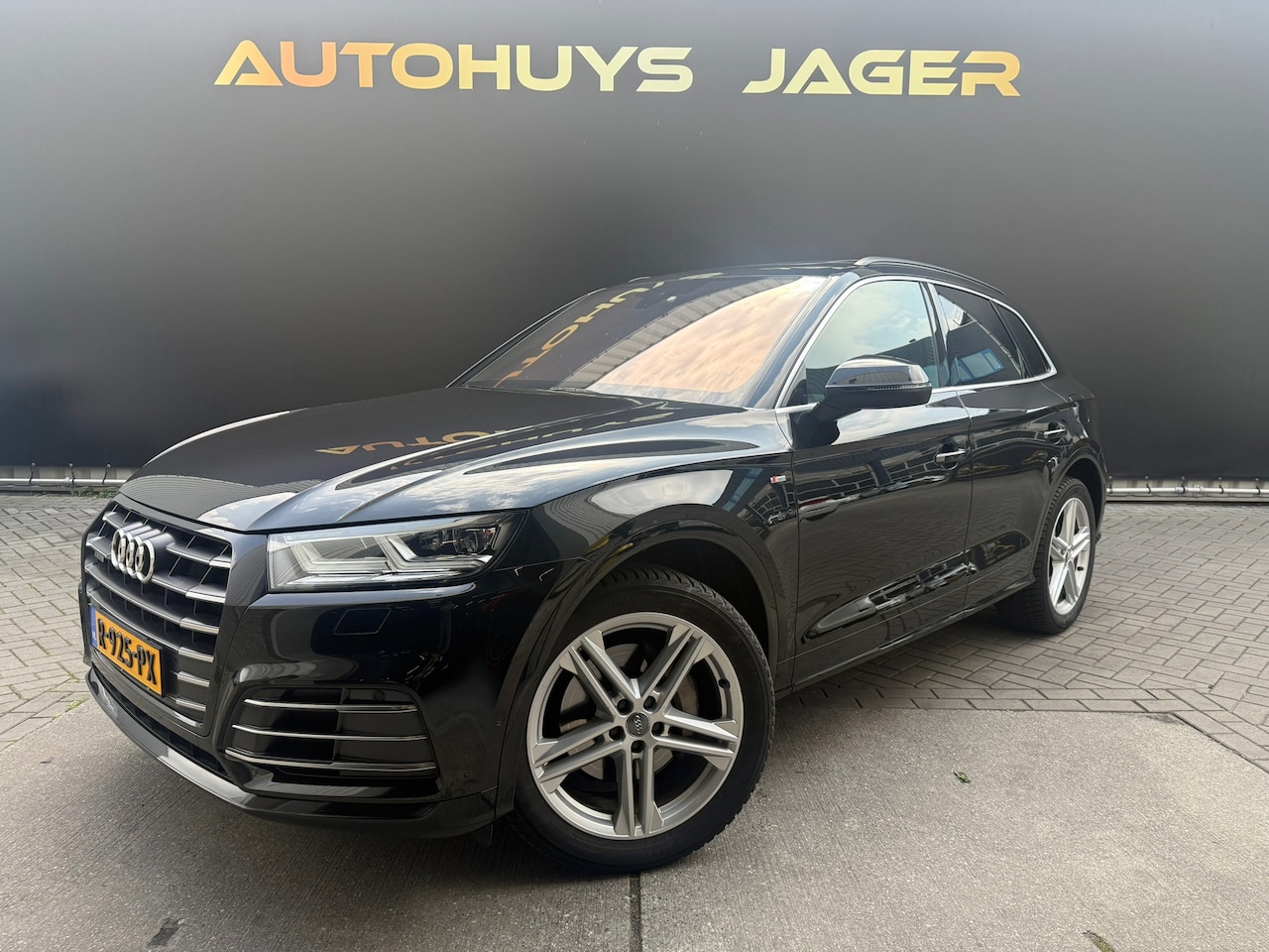Audi Q5 - 55 TFSI e quattro Competition Pano H&U B&O Camera Virtual Acc Massage - AutoWereld.nl