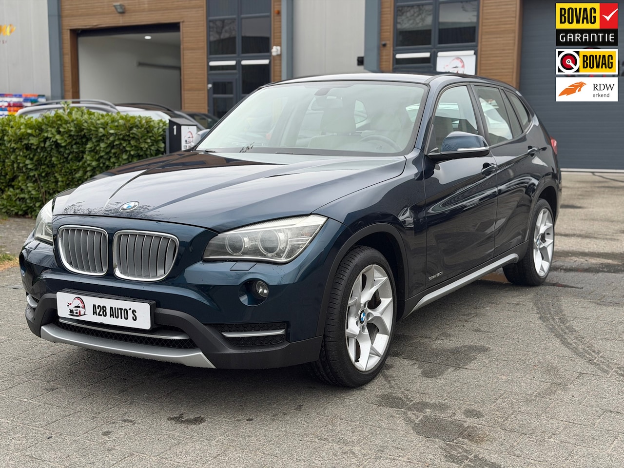 BMW X1 - SDrive20i Upgrade Edition | Nieuwe APK | Airco | NAP|Garantie - AutoWereld.nl
