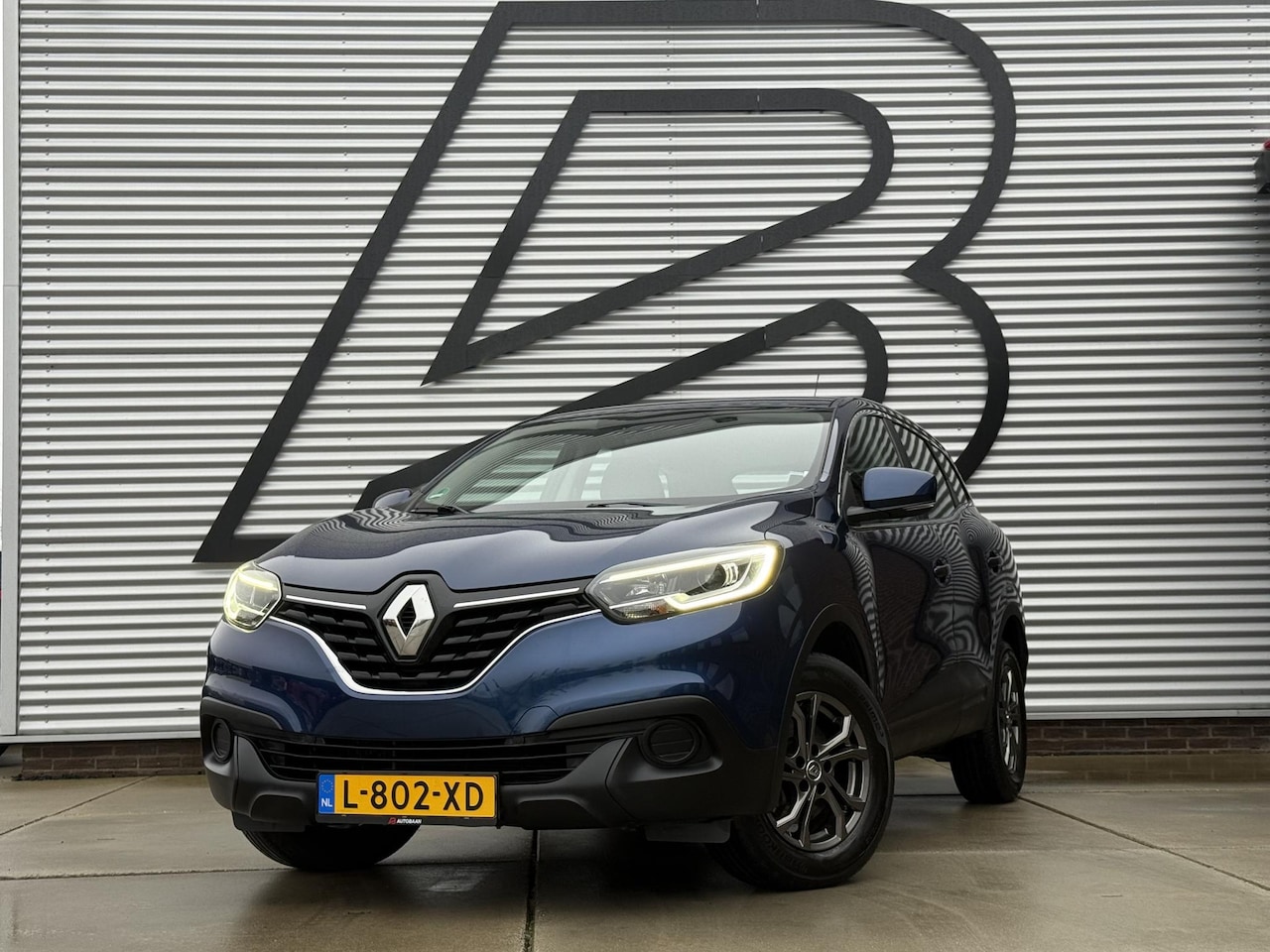 Renault Kadjar - 1.2 TCe 1e Eigenaar|Navi|Clima|Cruise|Carplay|6 Bak|131pk|LM velgen|Apk tot 09-2026 - AutoWereld.nl