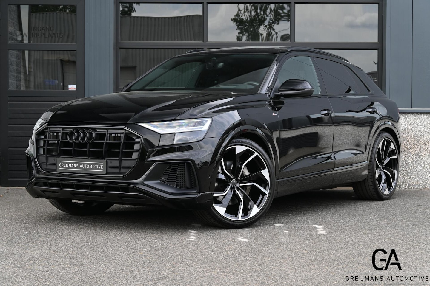 Audi Q8 - 55 TFSI Quattro|S-Line|Panoramadak|Trekhaak| - AutoWereld.nl