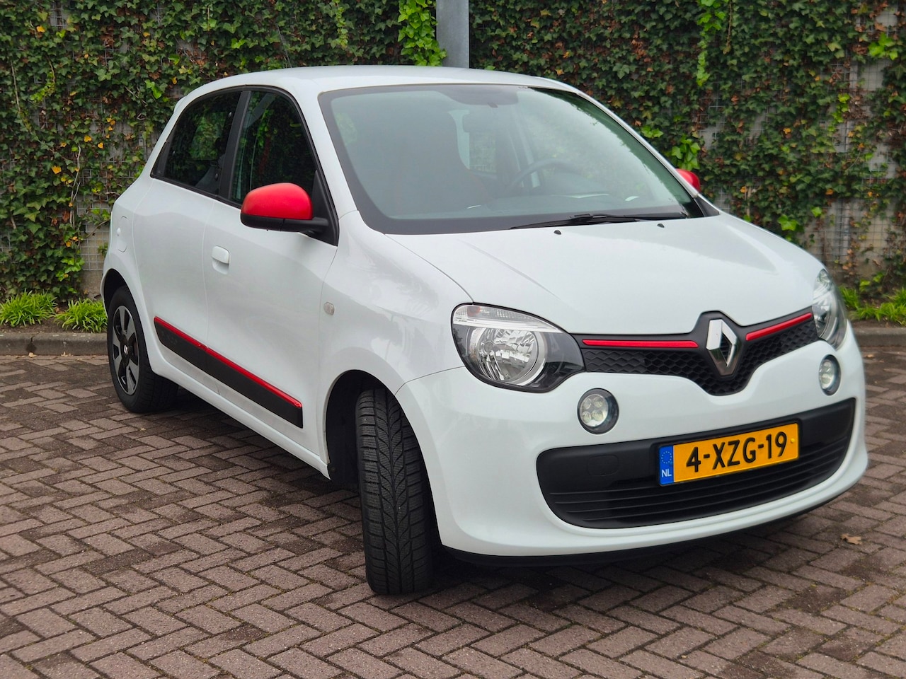Renault Twingo - 1.0 SCe Expression 1.0 SCe Expression - AutoWereld.nl