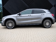 Mercedes-Benz GLA-Klasse - 200 Premium Mercedes-Benz GLA-klasse 200 Edition AMG Pano|trekh|Carmera