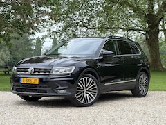 Volkswagen Tiguan - 1.4 TSI Automaat R-Line, Trekhaak *Nieuwe Remmen