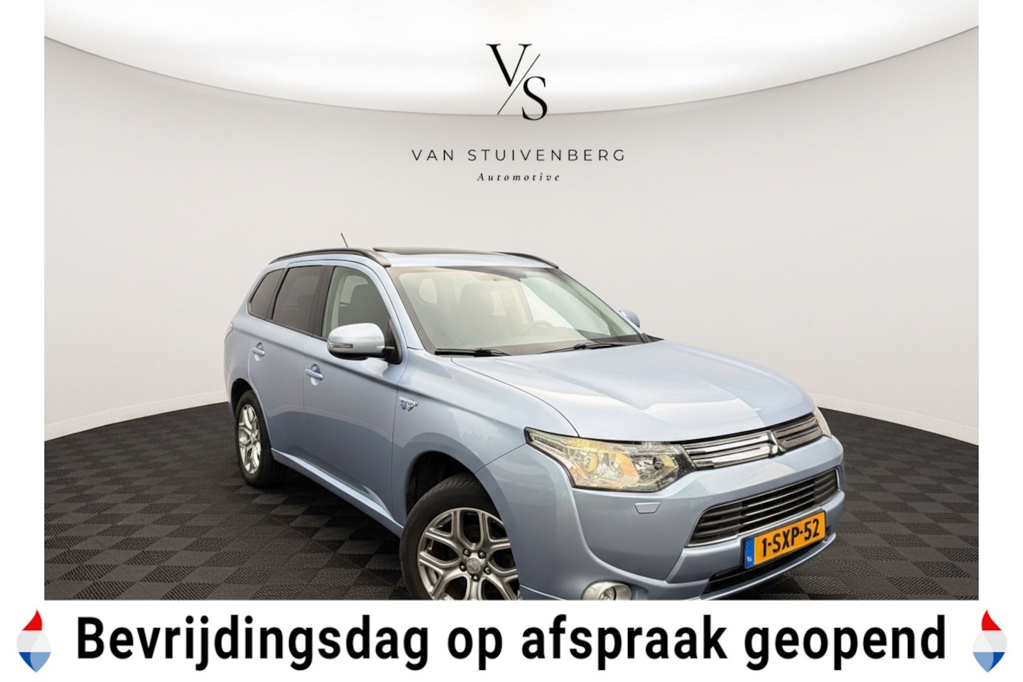 Mitsubishi Outlander - 2.0 PHEV instyle PANORAMA TREKHAAK LEDER STOELVW - AutoWereld.nl