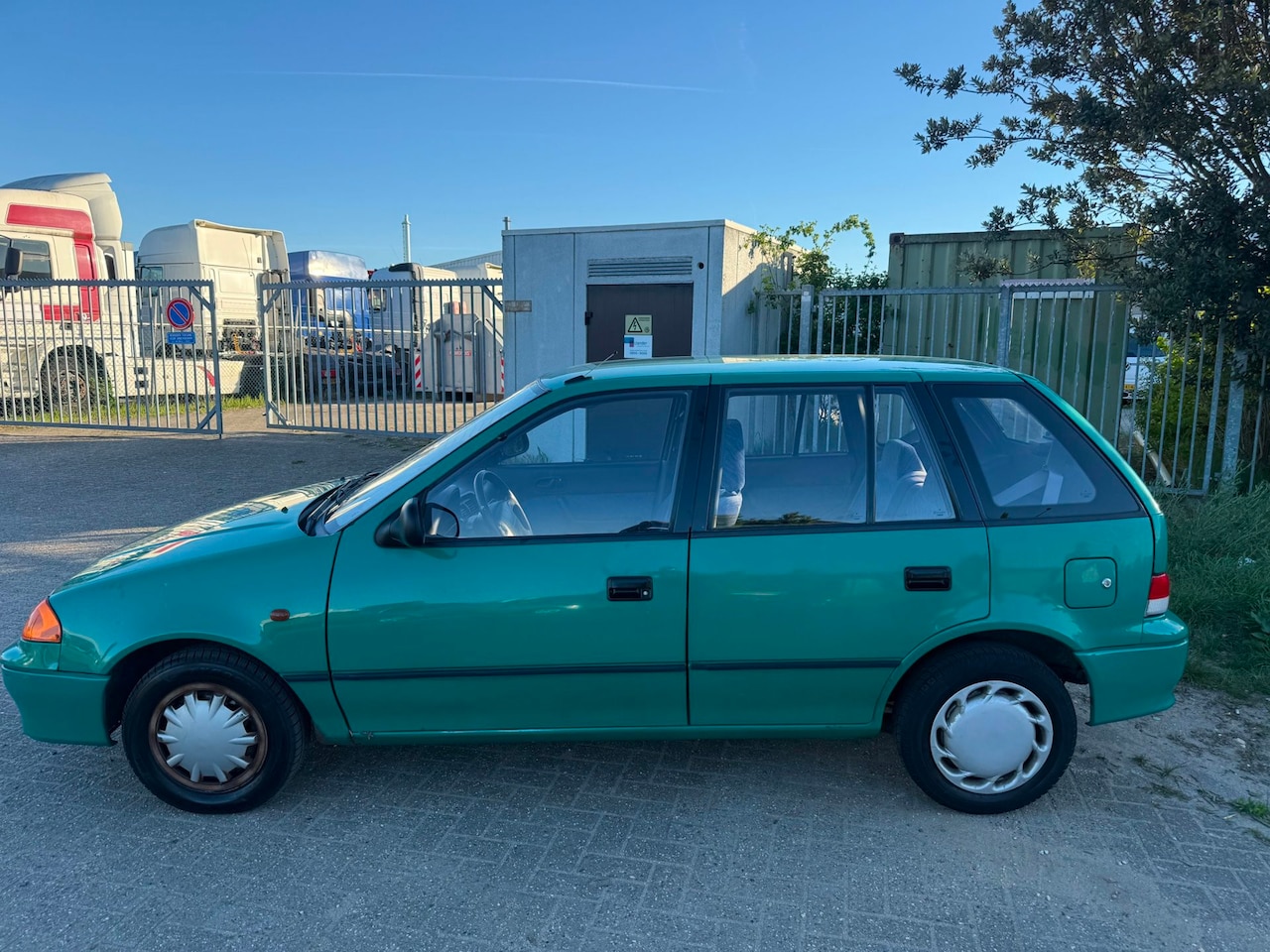Suzuki Swift - 1.3 GLX 5deurs Automaat | Airco| Nwe APK - AutoWereld.nl